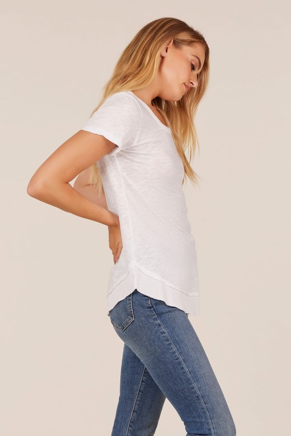 SHORT SLEEVE ROUND HEM TEE Fashion