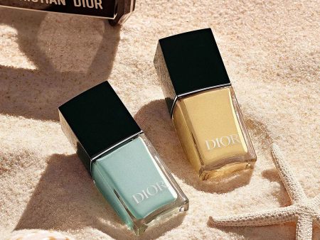 Limited Edition Dior Vernis Nail Polish with Gel Effect and Couture Color Supply