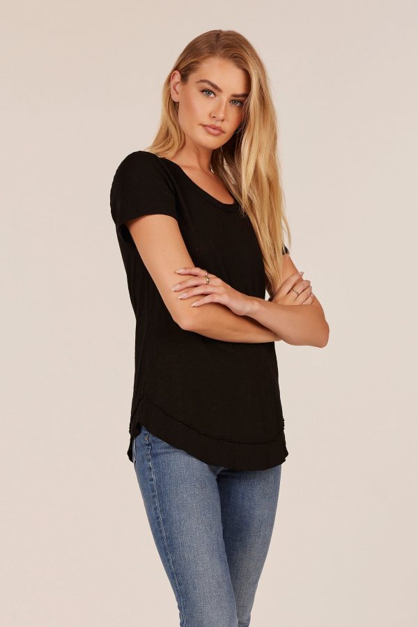 SHORT SLEEVE ROUND HEM TEE Fashion